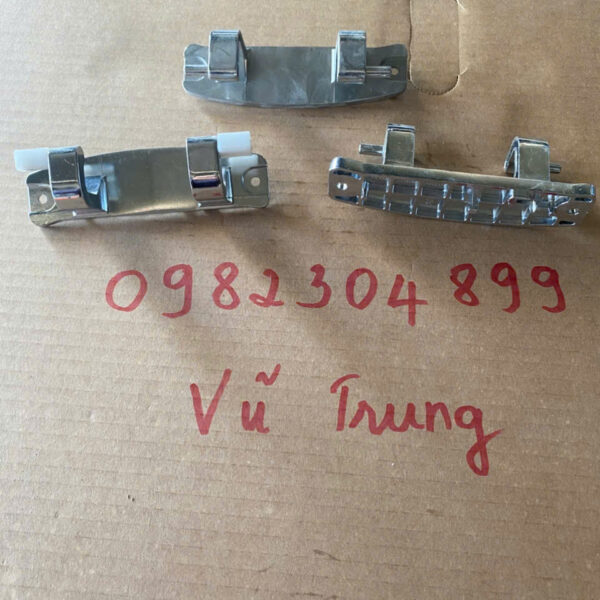 Bản lề cửa máy giặt AQUA cửa ngang d850e d900f