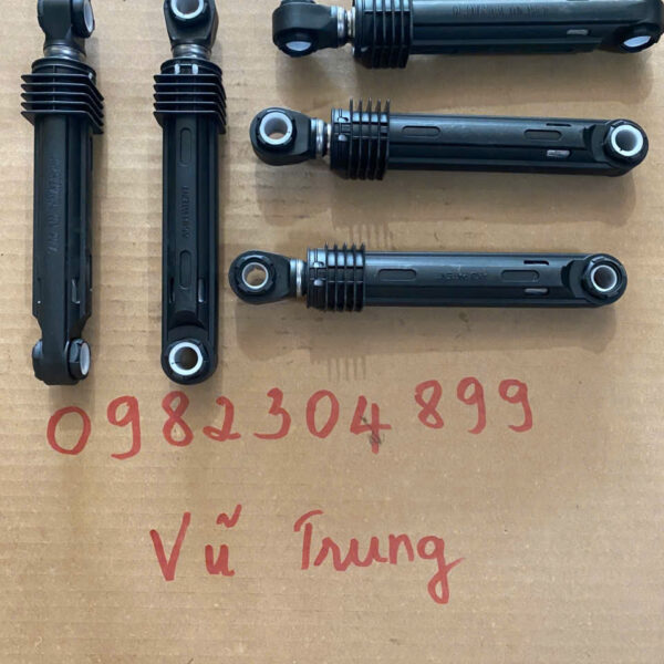 Một chiếc Thụt nhún-giảm xóc máy giặt LG cửa ngang 100N