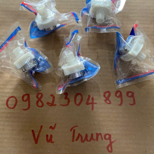 Đầu nối dây cấp nước máy giặt