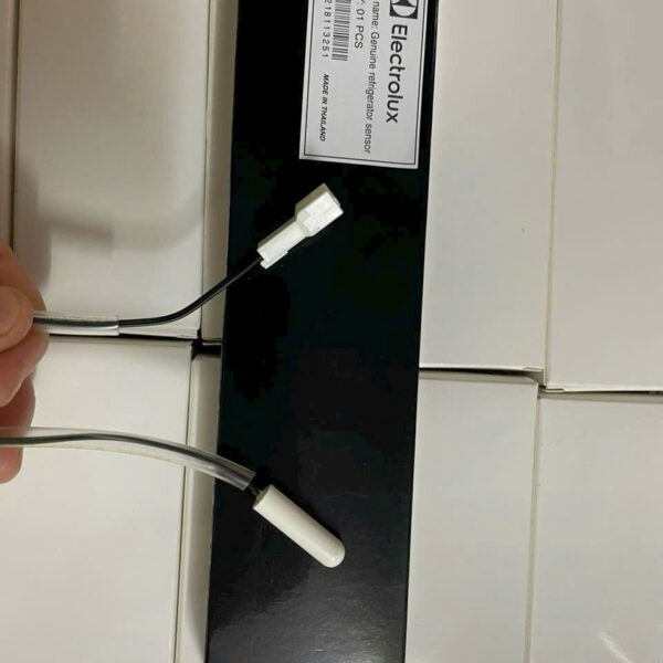 Sensor – cảm biến tủ lạnh ELECTROLUX chính hãng ( made in TháiLan )