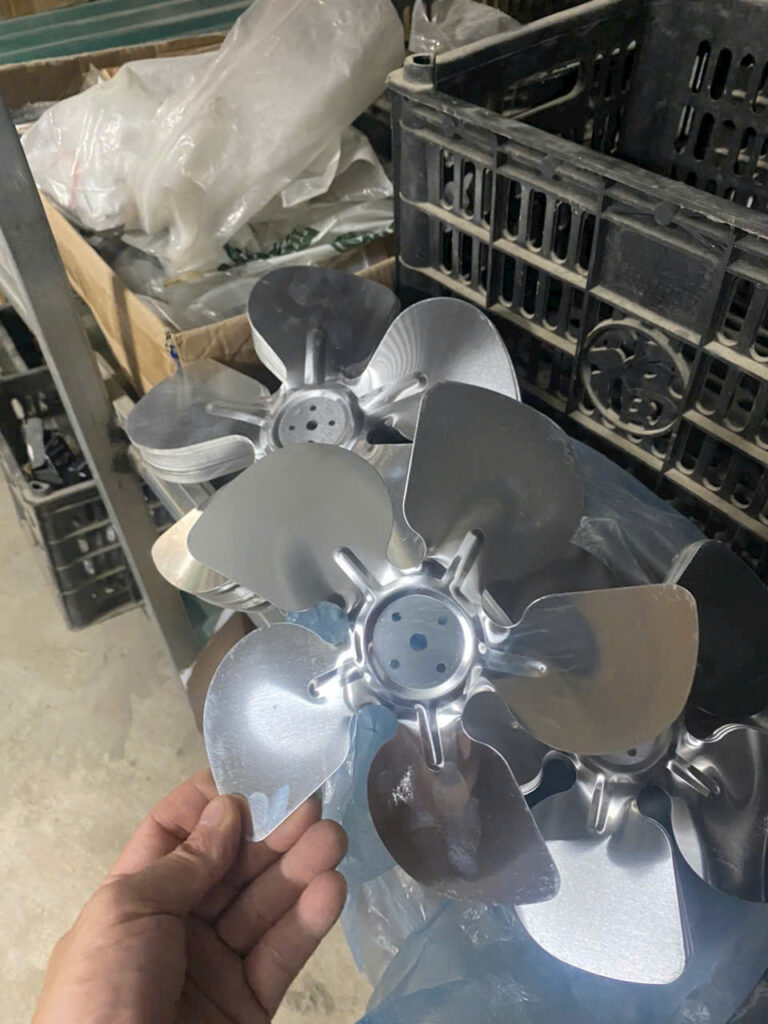 Cánh Quạt dùng cho tủ Coca  60W, 70W dùng cho tủ to