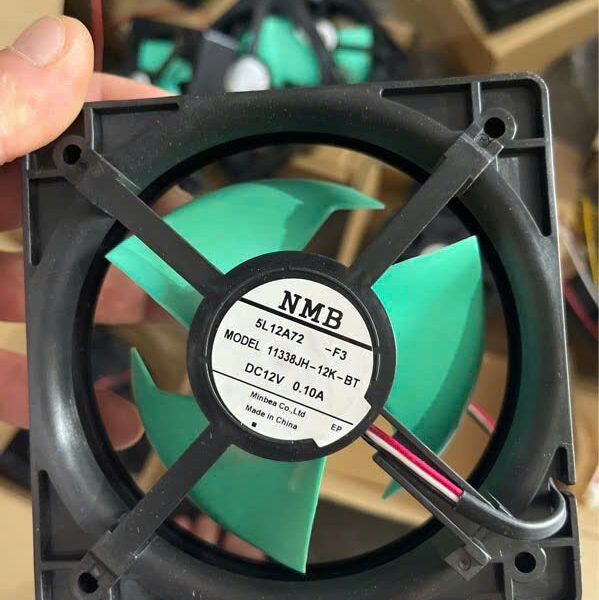 QUẠT TỦ LẠNH NMB 12V 3 DÂY CÁNH XANH 11.3cm x 11.3cm -quạt tản nhiệt tủ lạnh